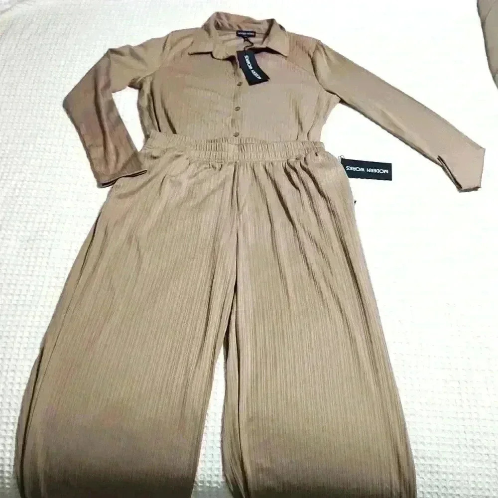 Modern Works Ribbed Matching Set - Picture 2 of 5